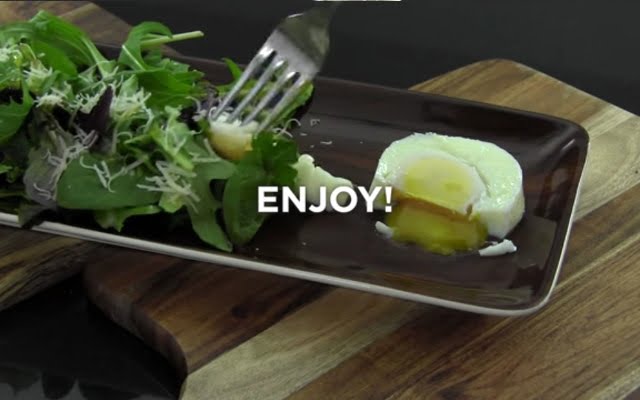 Salad for Dinner: Poached Eggs and Parmesan Will Make Your Salad Pop